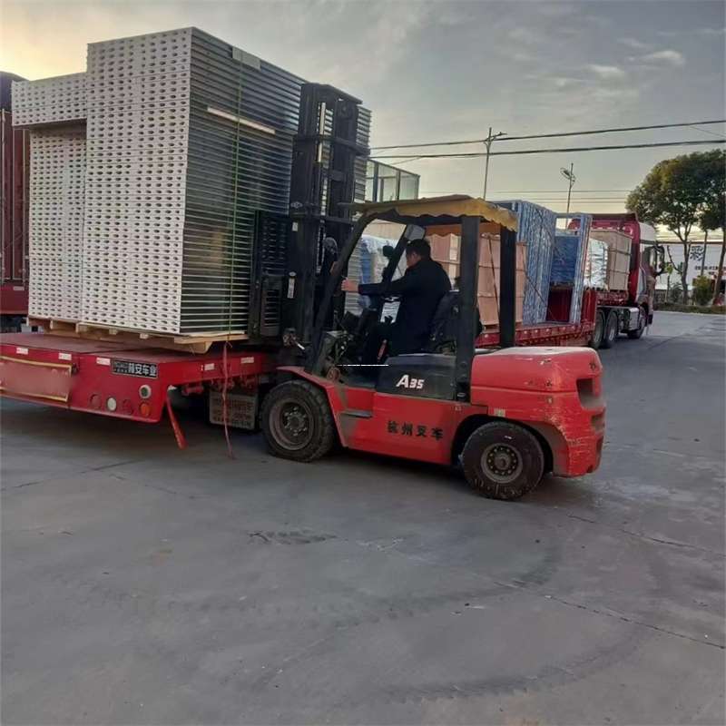 黑龙江齐齐哈尔建华到巴彦淖尔物流公司一站式服务，让货运更轻松（到巴彦淖尔物流公司一站式服务,让货运更轻松一些）